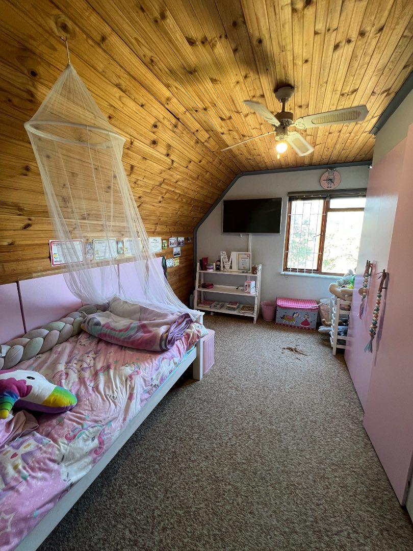 4 Bedroom Property for Sale in Morgenster Western Cape